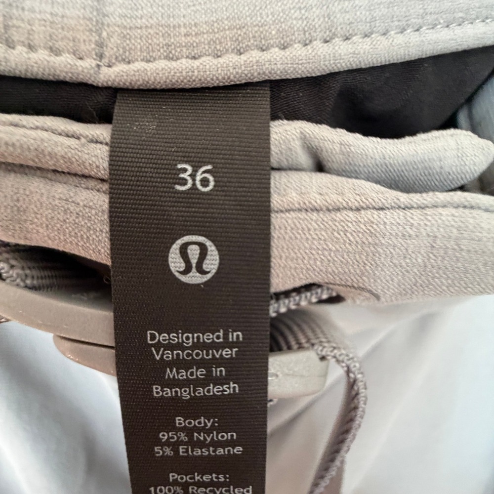 Lululemon Lab Hiking Pants Mens 36 Grey Excellent Belted Tapered Gorpcore Tech - Picture 4 of 5